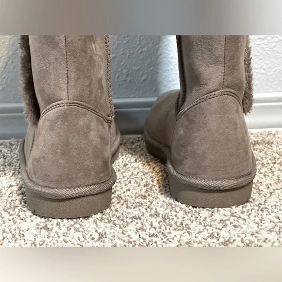 Arizona Women’s Brown Truffle Memory Foam Boots Size 8 NWOT Stylish Comfortable - Picture 8 of 14